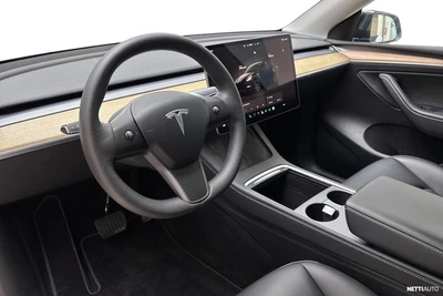 Tesla Model Y RWD 2023, photo 6/27