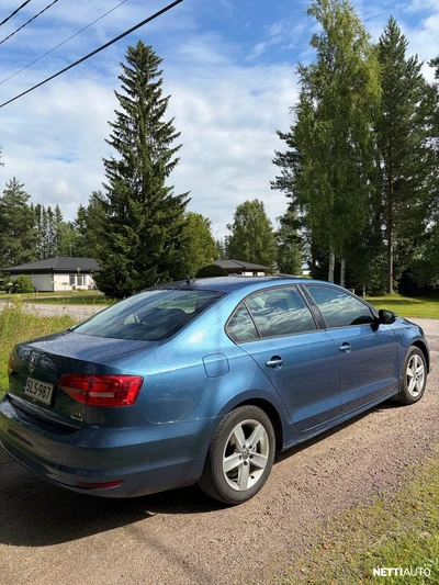 Volkswagen Jetta 2015, photo 3/23