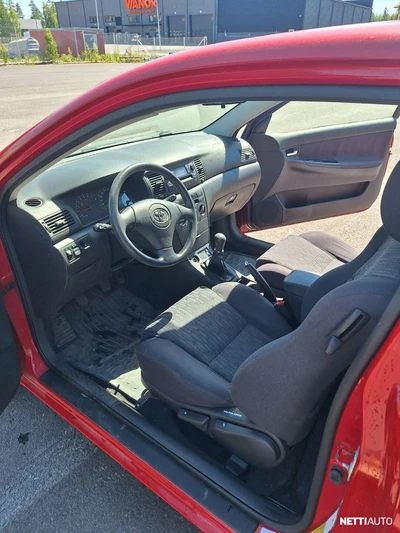 Toyota Corolla 2002, photo 5/9