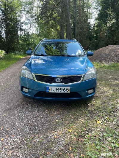 Kia Ceed 1,6 CRDi ISG EX SW EcoDynamics 2010, kuva 2/15