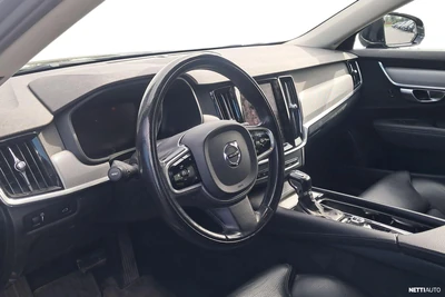 Volvo V90 D4 AWD Inscription aut 2017, photo 3/34