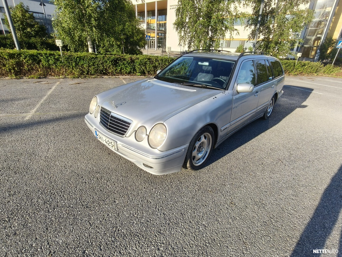 Mercedes-Benz E