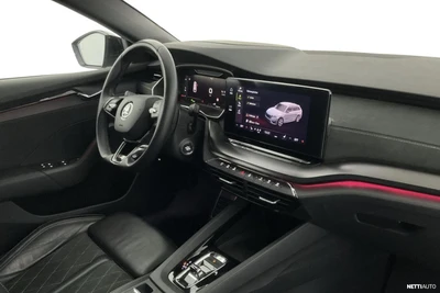 Skoda Octavia Combi 1.4 TSI PHEV RS iV 2023, kuva 5/9
