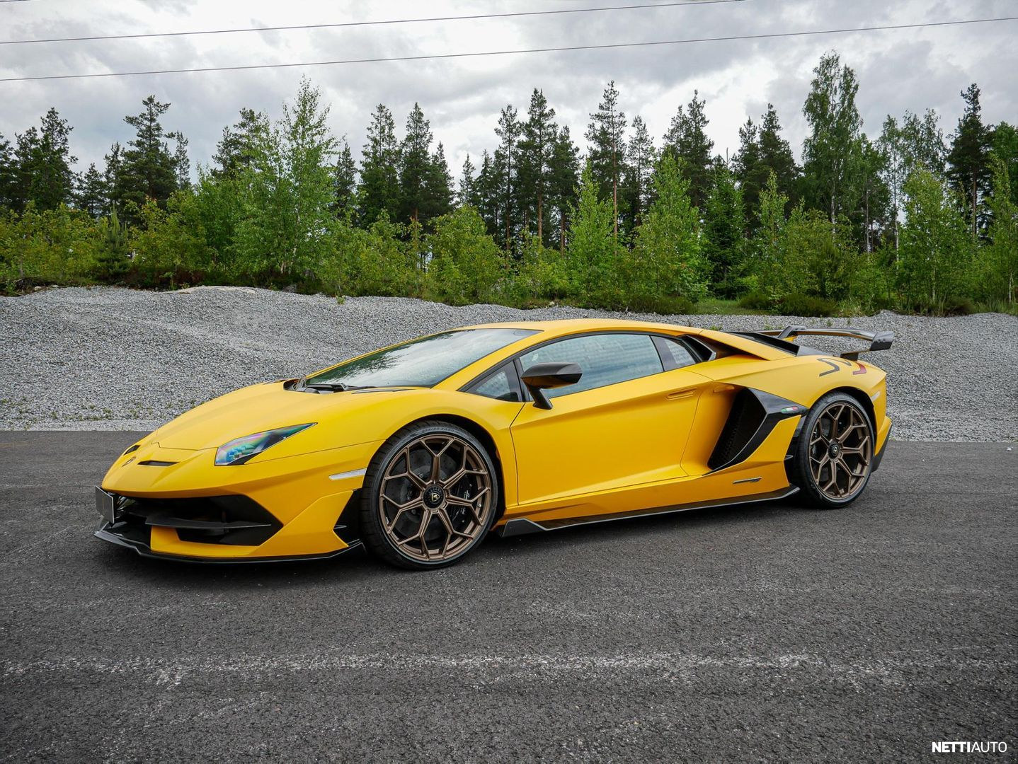 Lamborghini Aventador