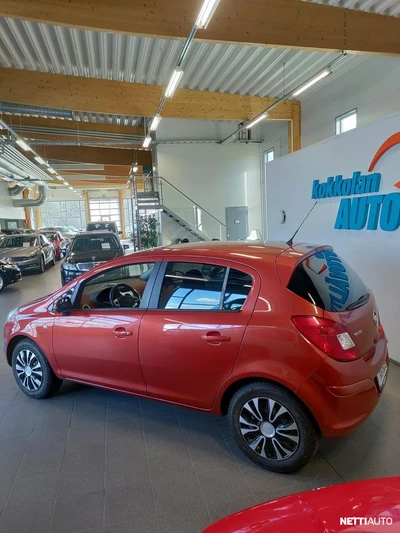 Opel Corsa 2012, photo 3/11