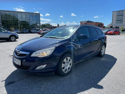Opel Astra 2011, photo 7/7