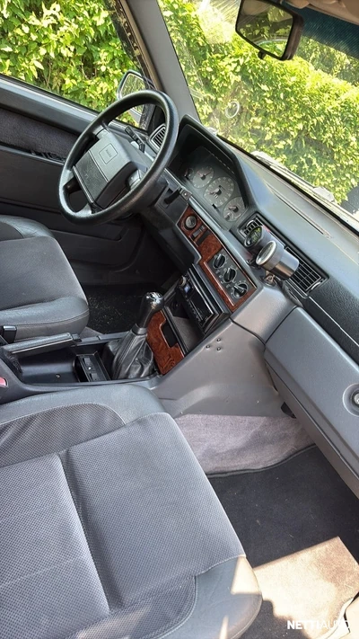 Volvo 940 2,3 T Classic SW 5d 1998, kuva 4/7