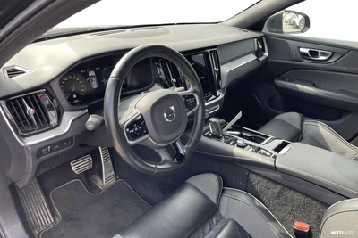 Volvo V60 2021, photo 3/7