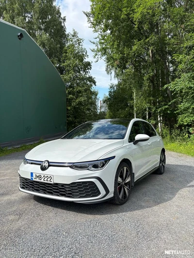Volkswagen Golf GTE 2021, kuva 1/13