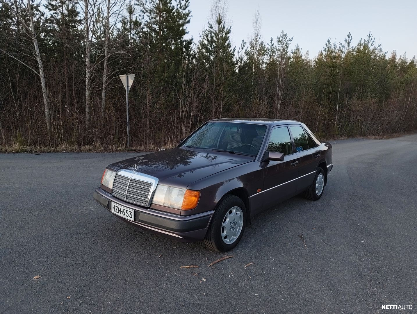 Mercedes-Benz 300