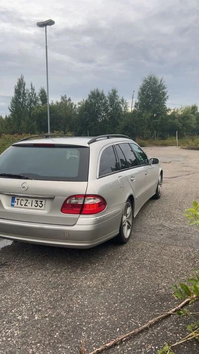 Mercedes-Benz E 2005, photo 4/5