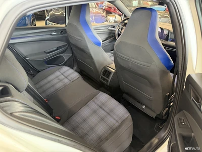 Volkswagen Golf 2021, photo 3/3