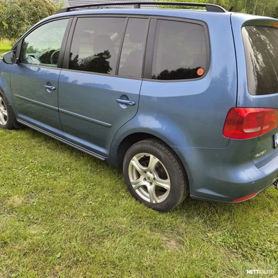 Volkswagen Touran 2012, photo 5/10