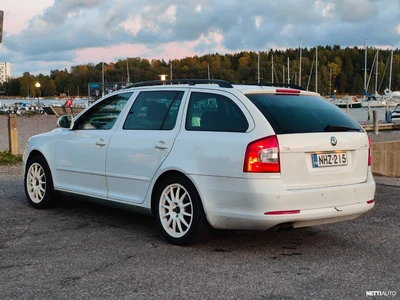 Skoda Octavia 2012, kuva 2/10