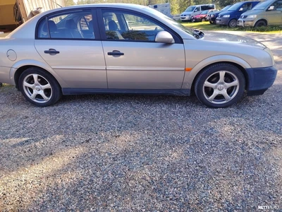 Opel Vectra 1,8 Comfort 122hv 2002, kuva 2/9