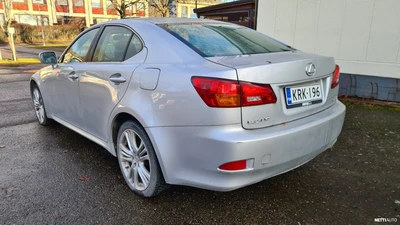 Lexus IS 2008, kuva 4/8