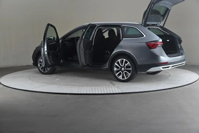 Skoda Octavia 2023, photo 7/32