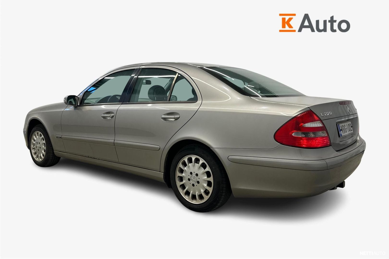 Mercedes-Benz E 2004, kuva 2/34