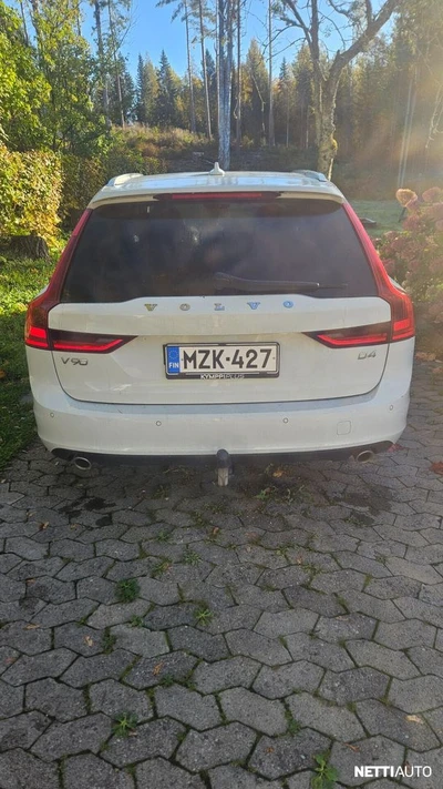 Volvo V90 2019, photo 4/6