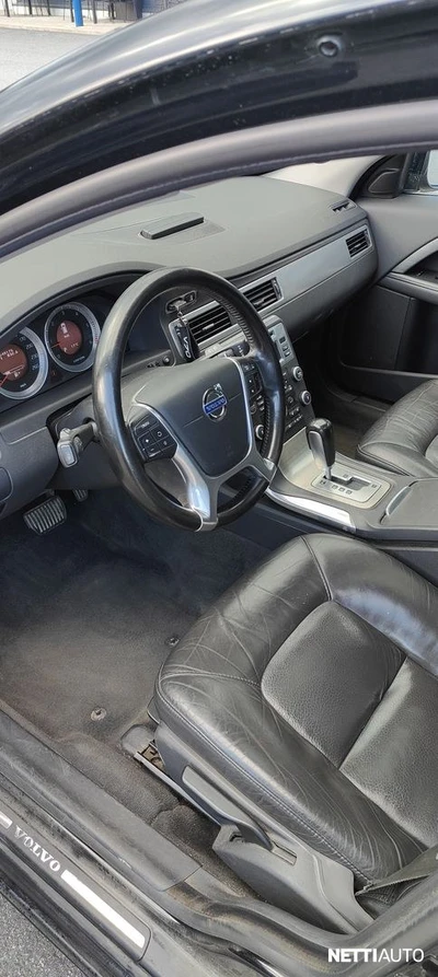 Volvo V70 2010, photo 5/7