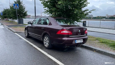 Skoda Superb 2009, kuva 3/8