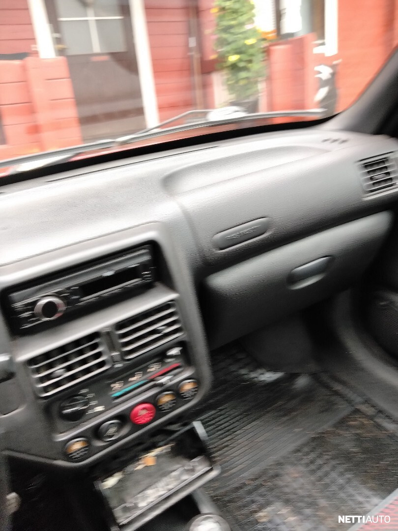 Peugeot 106