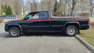Dodge Ram 1500 SLT Laramie 1998, photo 4/4