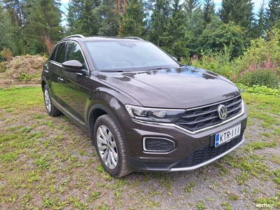 Volkswagen T-Roc 2020, kuva 2/6