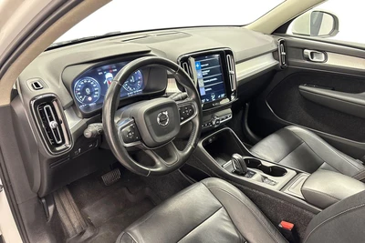 Volvo XC40 2019, photo 6/25