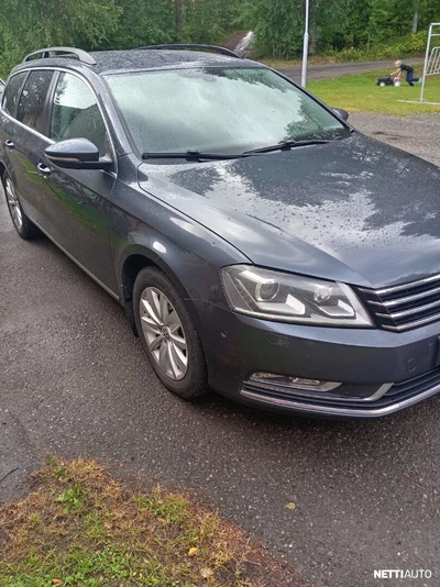Volkswagen Passat 2011, kuva 2/18