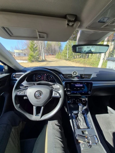 Skoda Superb 2020, kuva 7/10