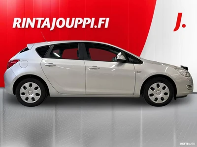 Opel Astra 2011, kuva 6/32