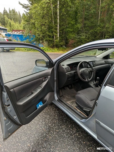 Toyota Corolla 2003, photo 6/15