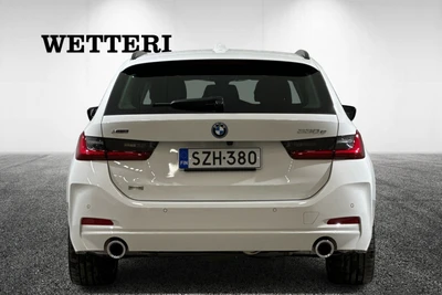 BMW 330 2025, photo 6/32