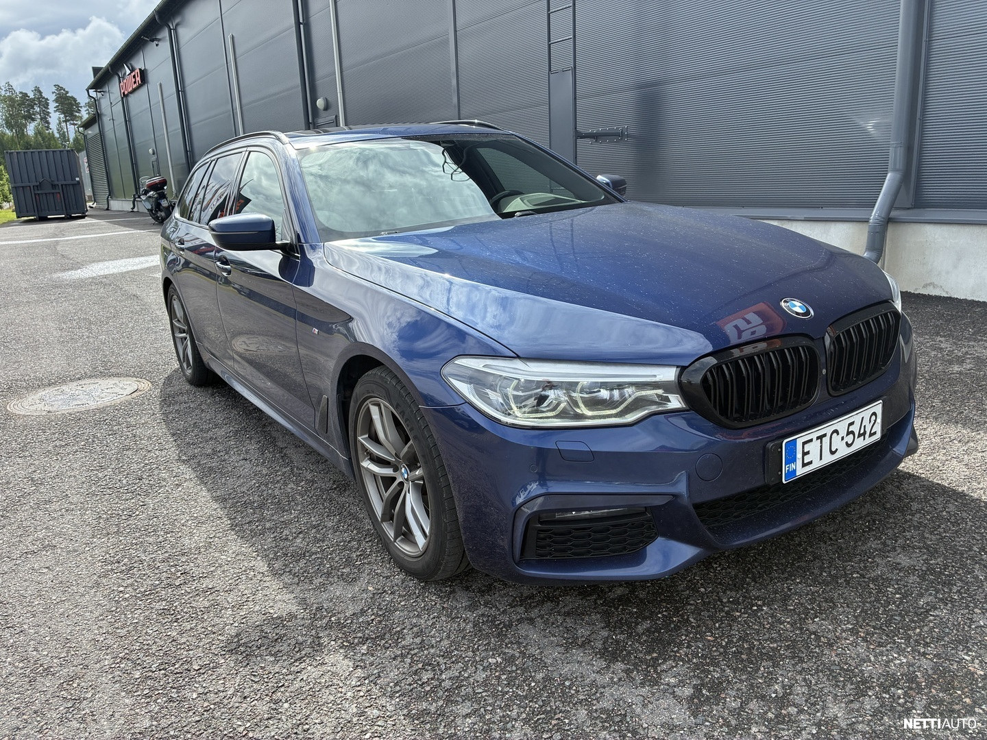 BMW 520