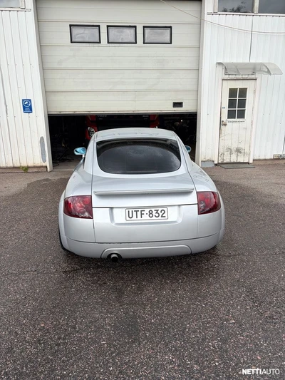 Audi TT 2000, photo 3/7