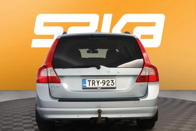 Volvo V70 2,5T Summum aut 2008, photo 7/33