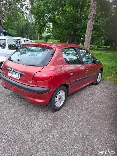 Peugeot 206 2001, kuva 3/6