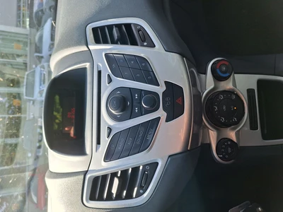 Ford Fiesta 2010, photo 6/7