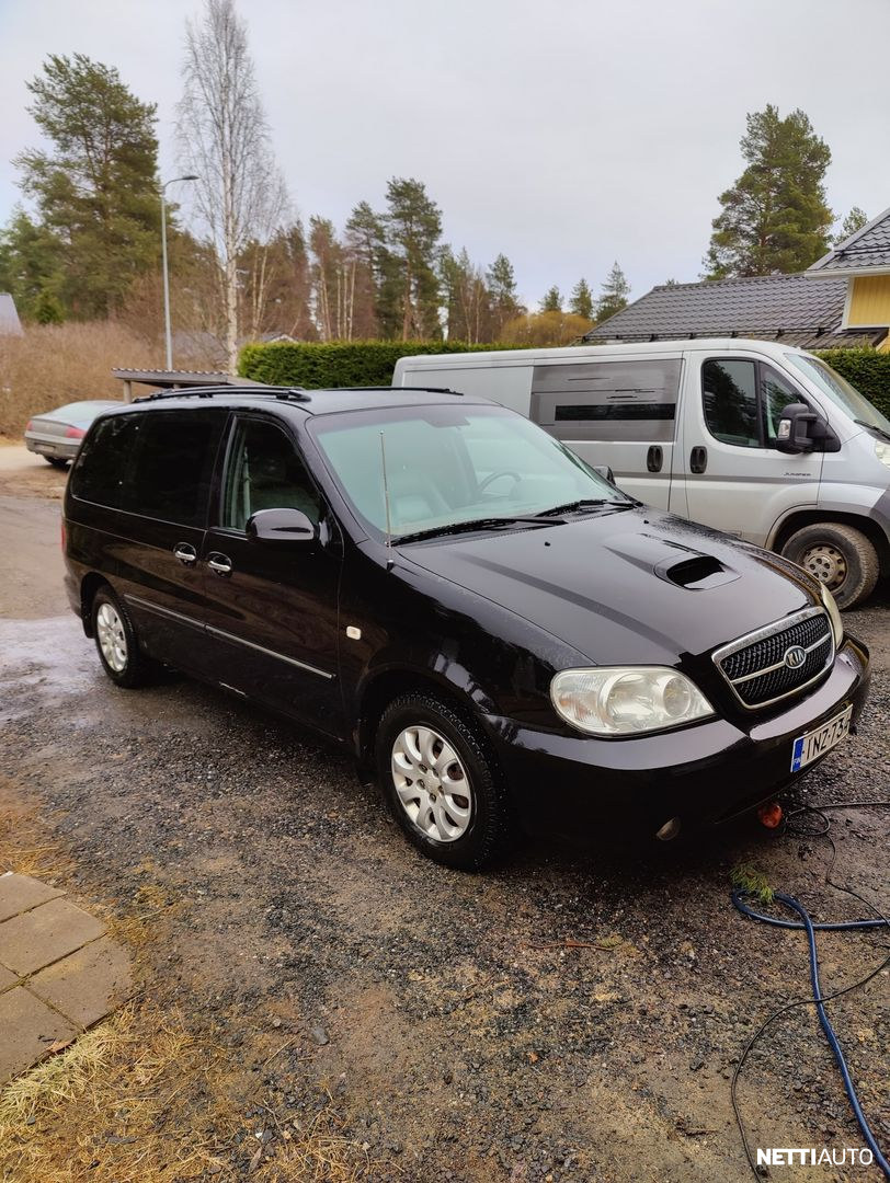 Kia Carnival