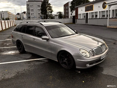 Mercedes-Benz E 2005, kuva 3/10