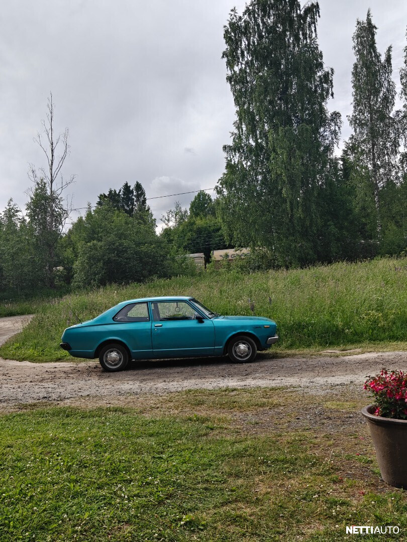 Toyota Carina