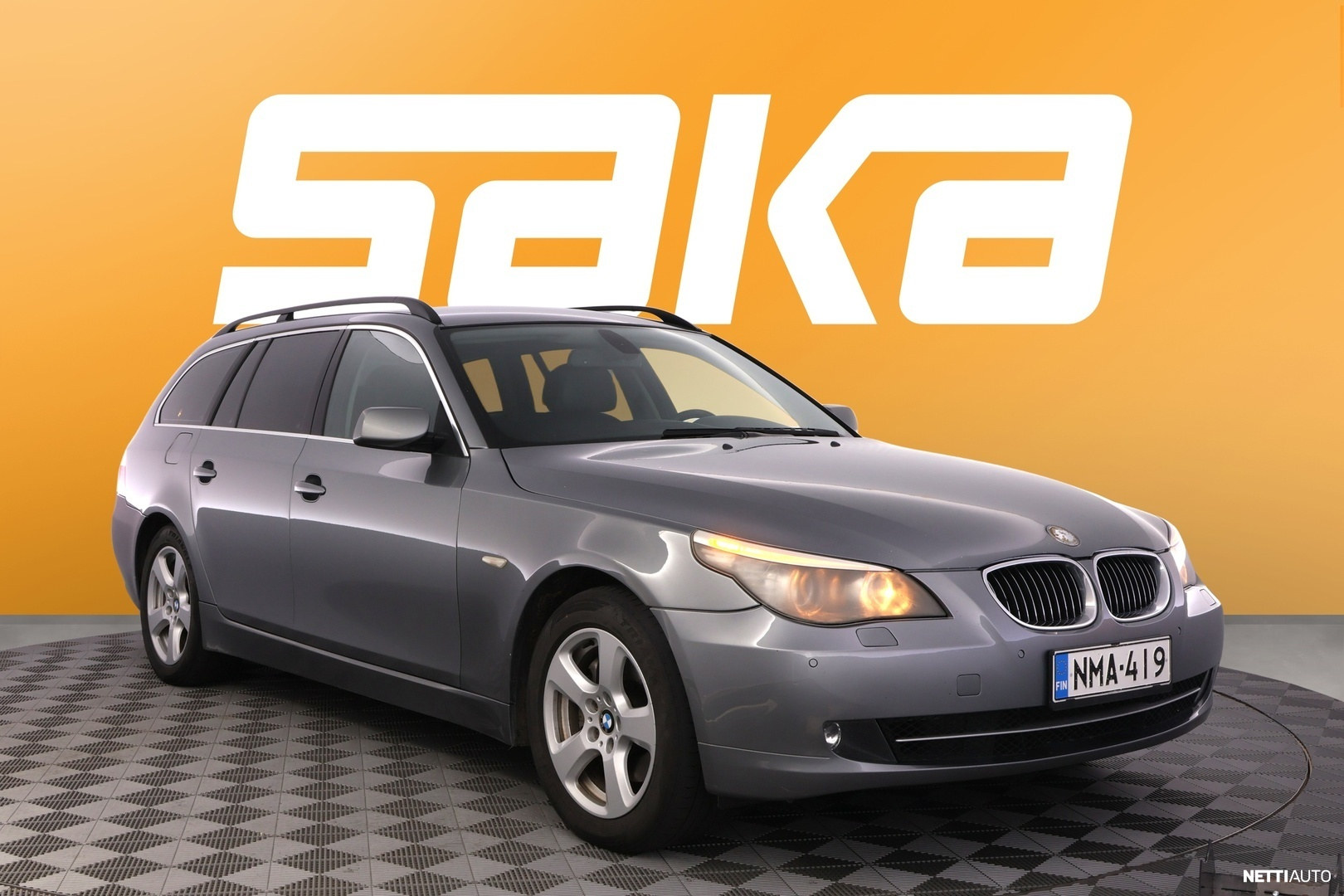 BMW 525