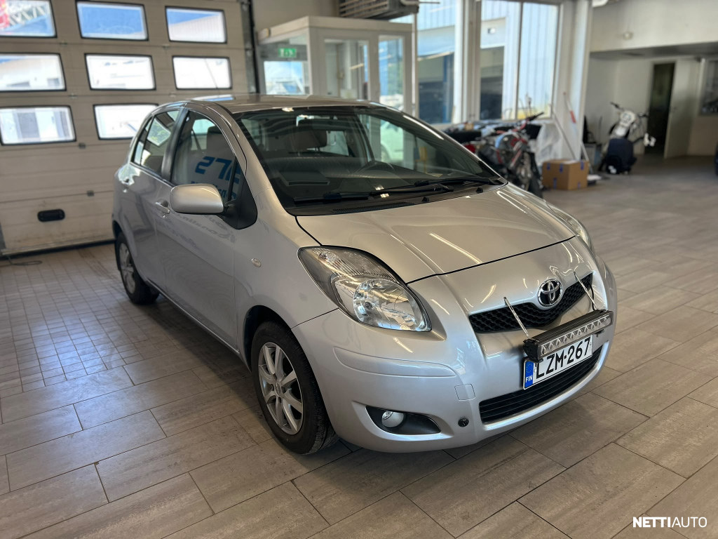 Toyota Yaris 2011, photo 4/13
