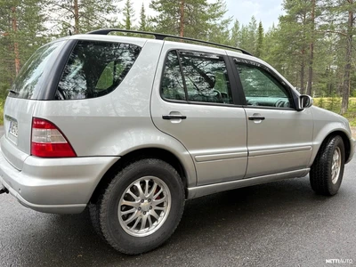 Mercedes-Benz 400 2003, kuva 2/13