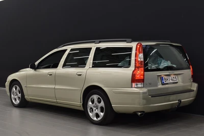 Volvo V70 2006, photo 3/36