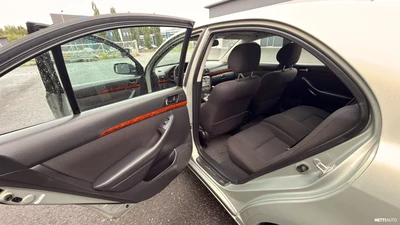 Toyota Avensis 2006, kuva 7/10