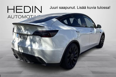 Tesla Model Y Performance 2022, kuva 2/5