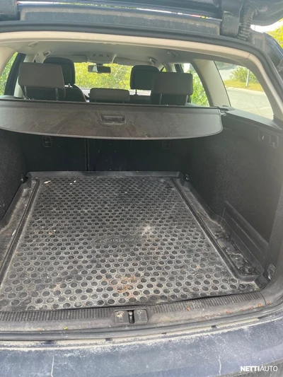 Volkswagen Passat 2011, kuva 4/4