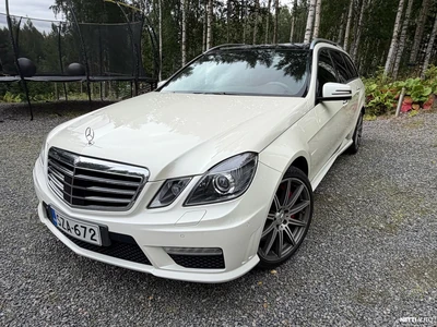 Mercedes-Benz E 63 AMG 2012, kuva 1/14